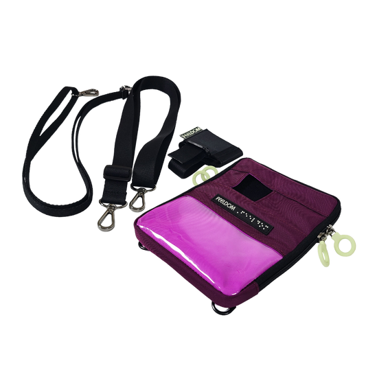 NAVi-Badge [Phone-camera pouch system]